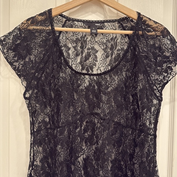 Sheer lace short sleeve blouse - Picture 3 of 6